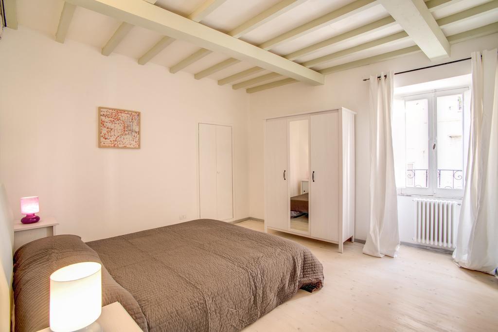 Three Bedroom Apartment Campo Dei Fiori Roma Quarto foto